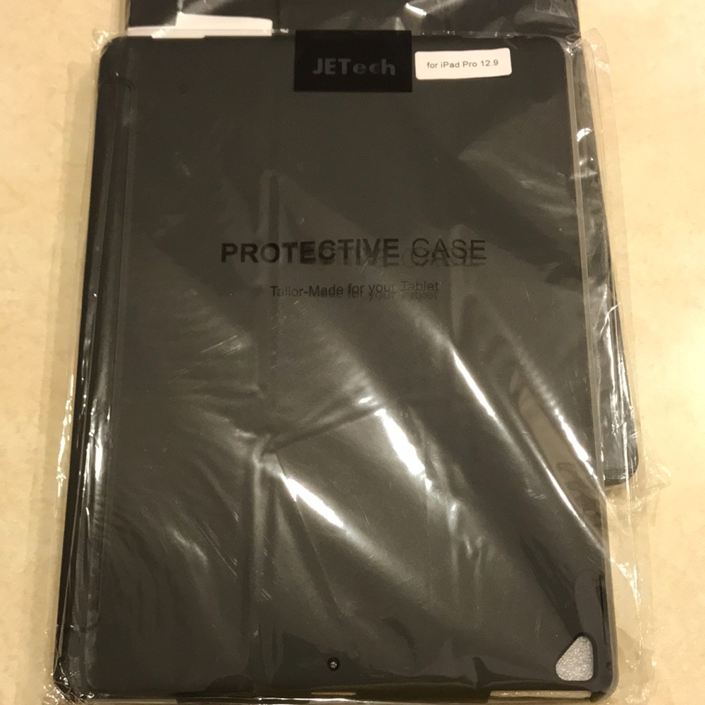 NEW JETech $9 protective case for IPad Pro 12.9